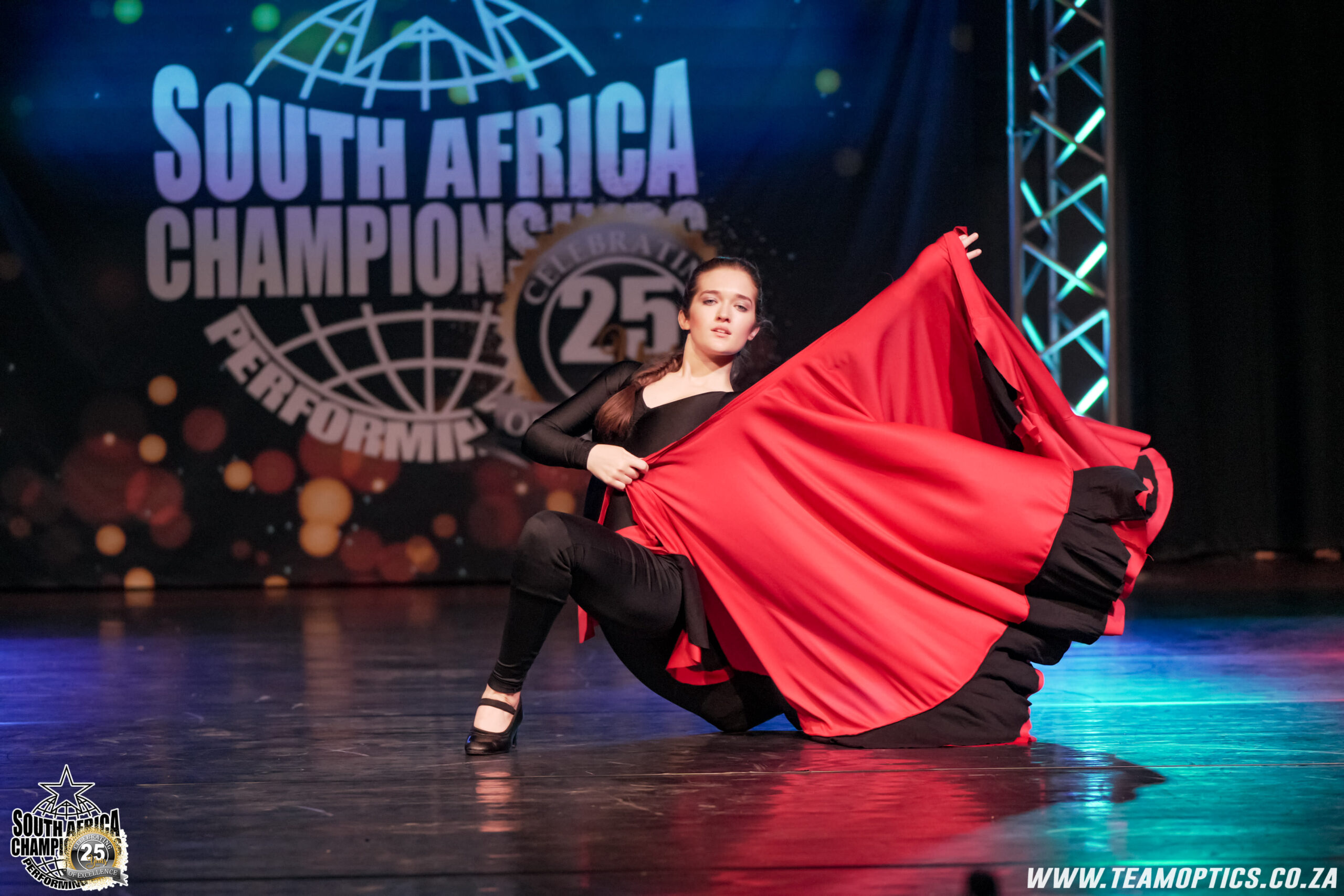14076114-Extra-Large-Digital-Photo-Download-3900x2600